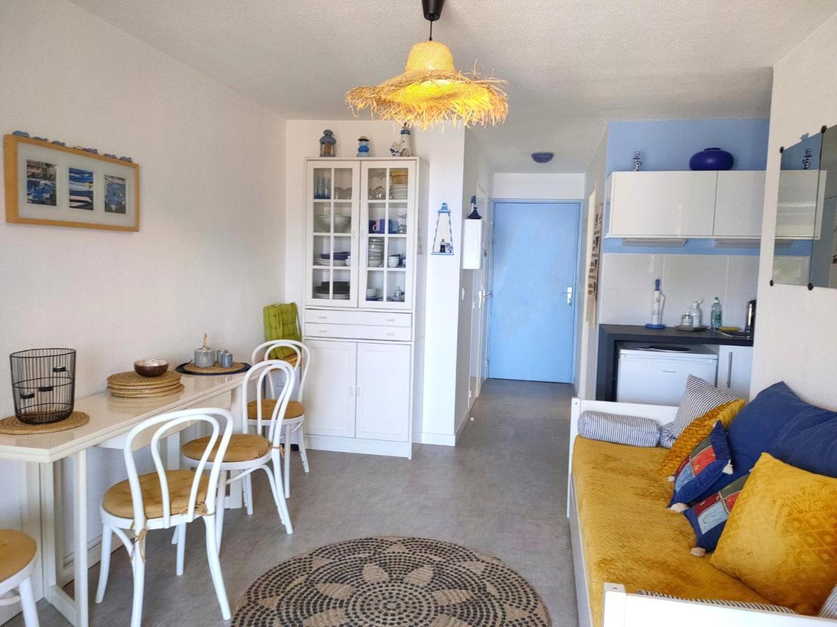 Appartement Avec Terrasse Vue Mer, Proximite Plage, Place Parking Sanary-sur-Mer Exterior foto