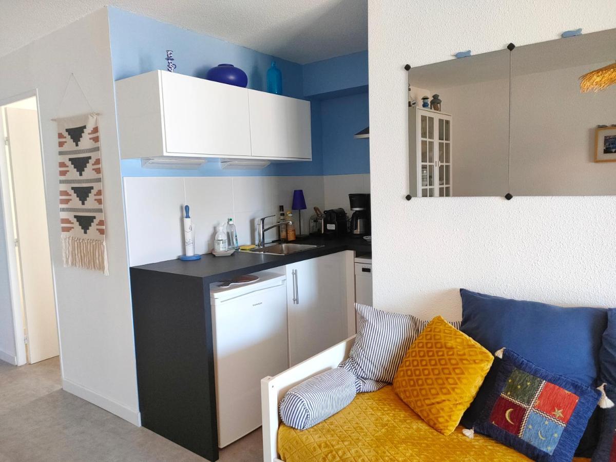 Appartement Avec Terrasse Vue Mer, Proximite Plage, Place Parking Sanary-sur-Mer Exterior foto