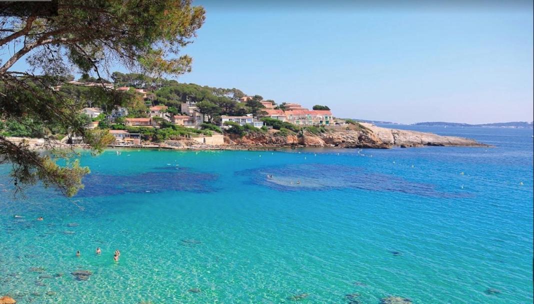 Appartement Avec Terrasse Vue Mer, Proximite Plage, Place Parking Sanary-sur-Mer Exterior foto
