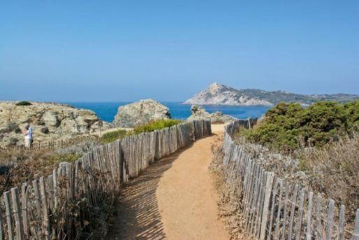 Appartement Avec Terrasse Vue Mer, Proximite Plage, Place Parking Sanary-sur-Mer Exterior foto