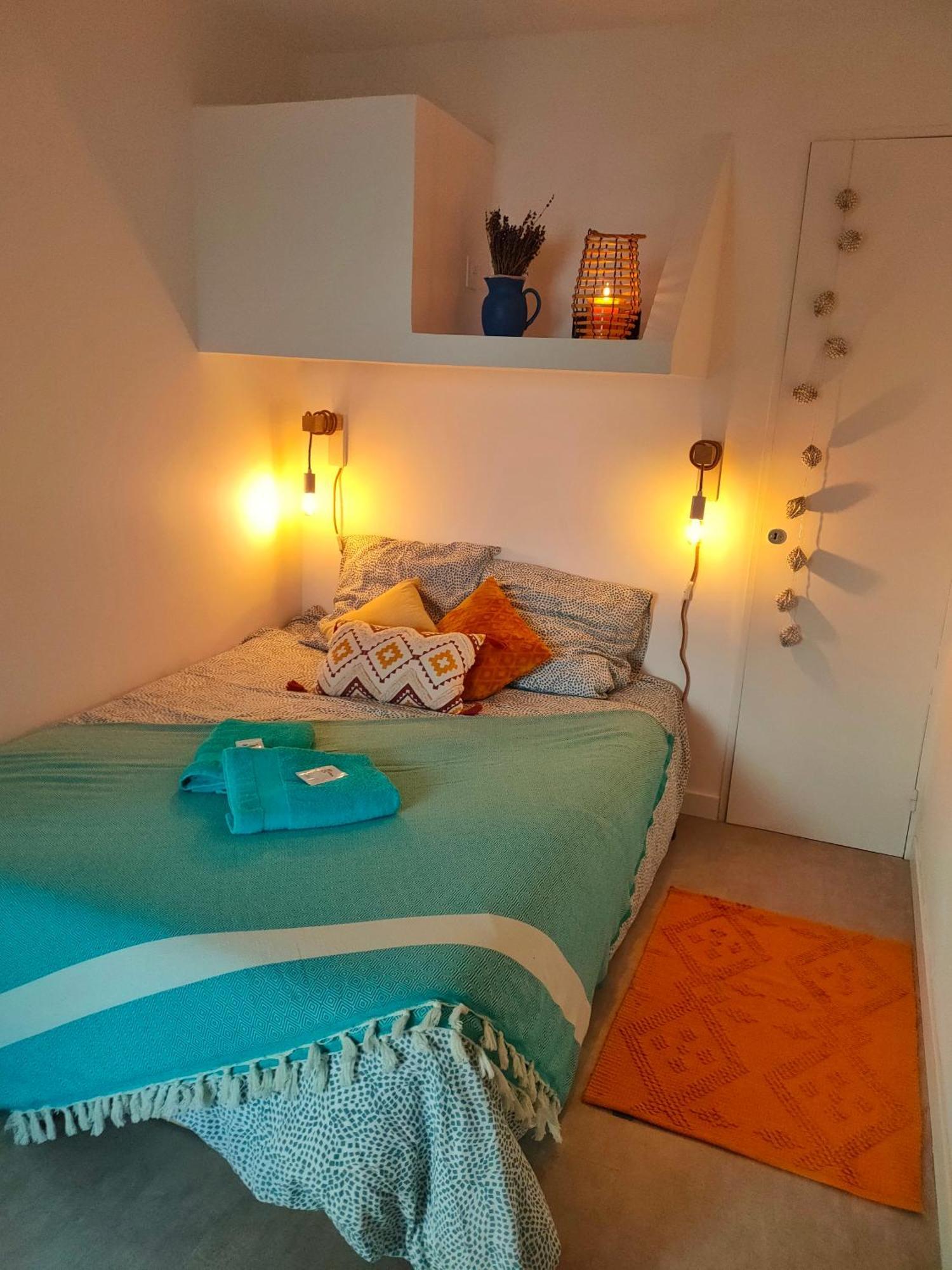 Appartement Avec Terrasse Vue Mer, Proximite Plage, Place Parking Sanary-sur-Mer Exterior foto